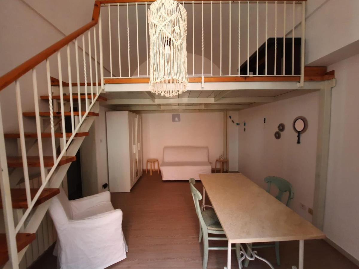モノーポリ Dimora Almadia Bed & Breakfast エクステリア 写真