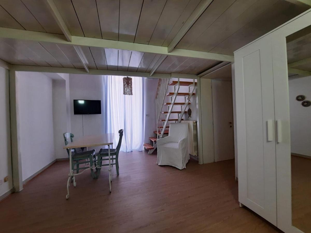 モノーポリ Dimora Almadia Bed & Breakfast エクステリア 写真